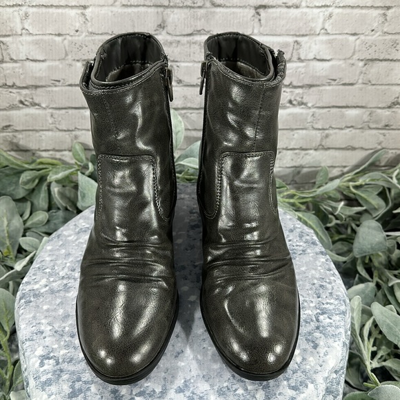 Life Stride Watchful Grey Faux Leather Round Toe Ankle Zip Boots WMS 8.5/9M✨EUC✨ - Picture 3 of 13